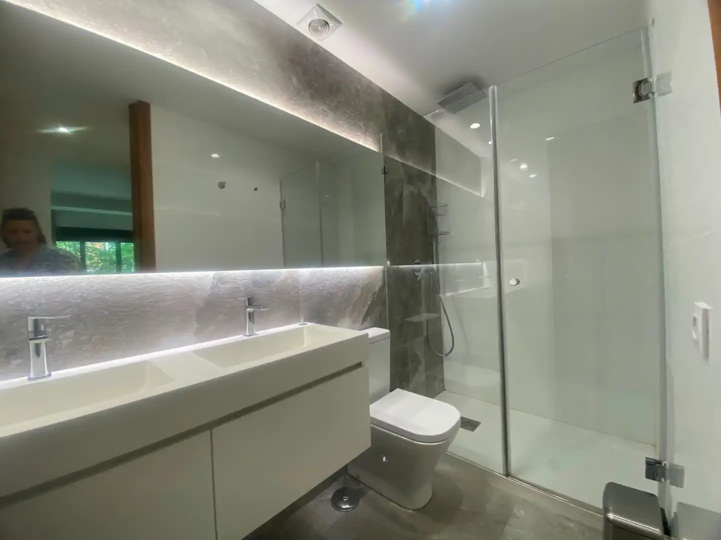 Bathroom of Apartments for rent in Madrid  with Air Conditioner, Heating and Furnished