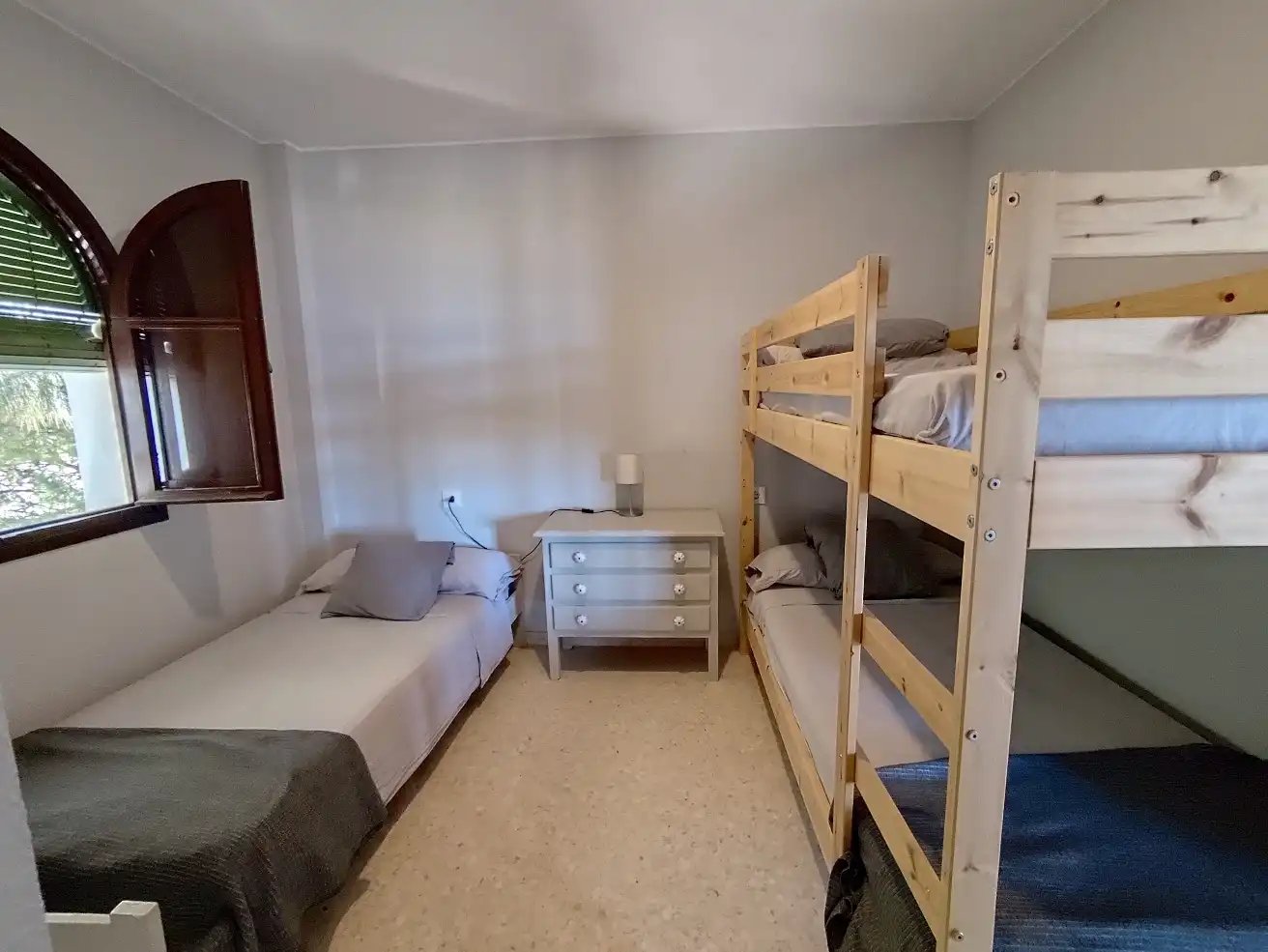 Schlafzimmer von Wohnung zur Miete in Sanlúcar de Barrameda mit Klimaanlage, Heizung und Möbliert