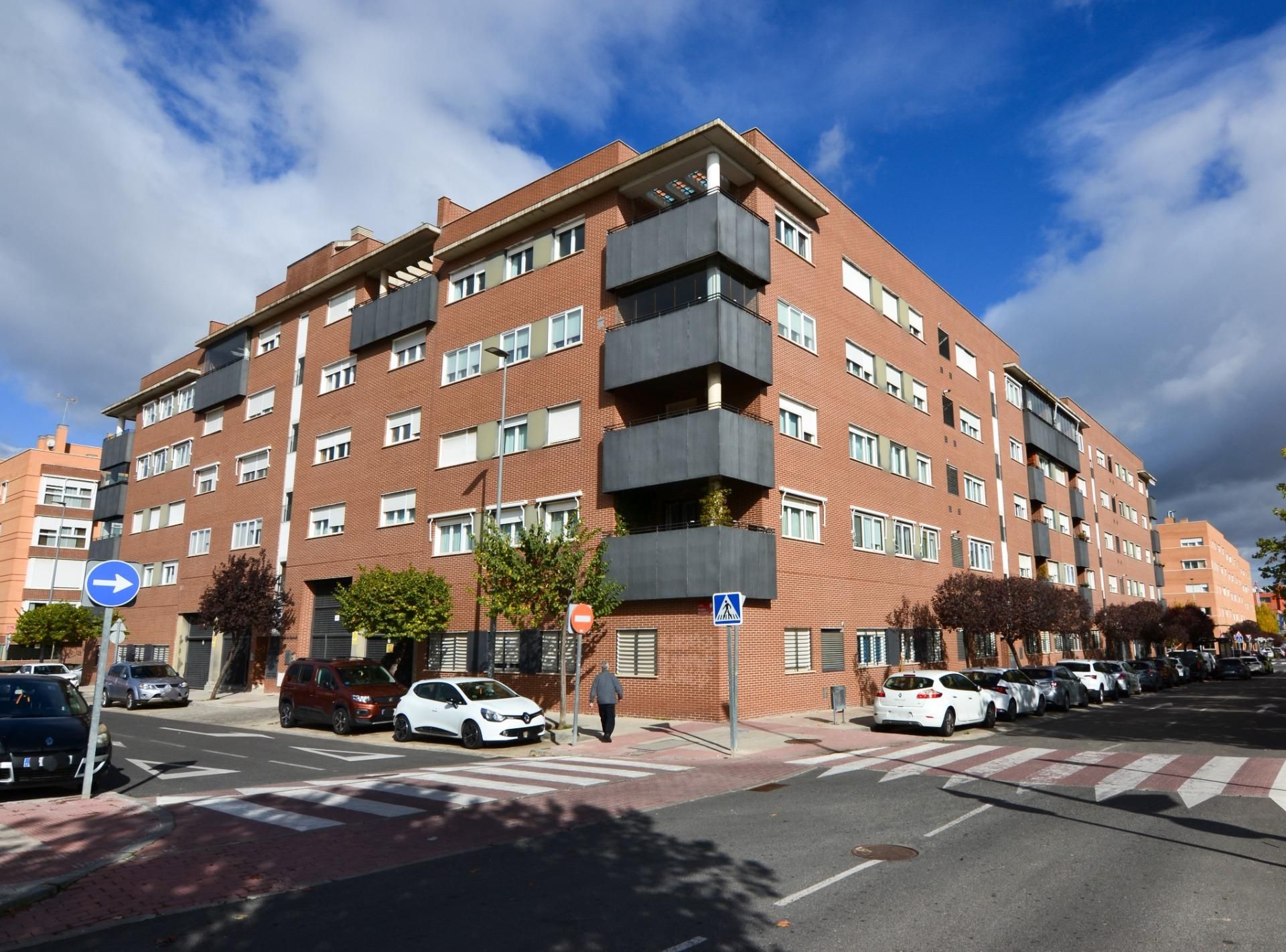 Vista exterior de Piso en venta en San Sebastián de los Reyes con Calefacción, Parquet y Trastero