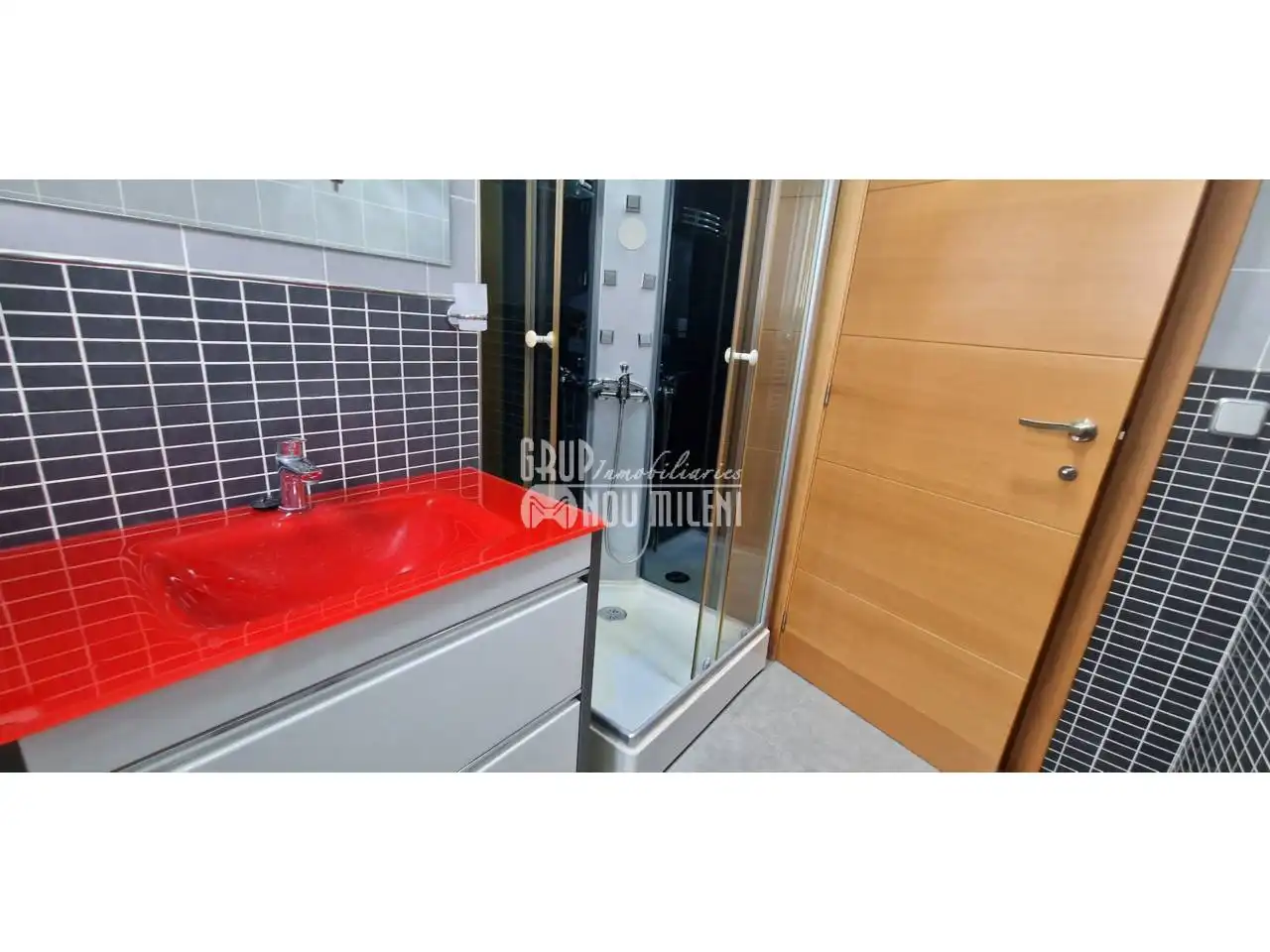Baño de Piso de alquiler en Benifaió con Balcón