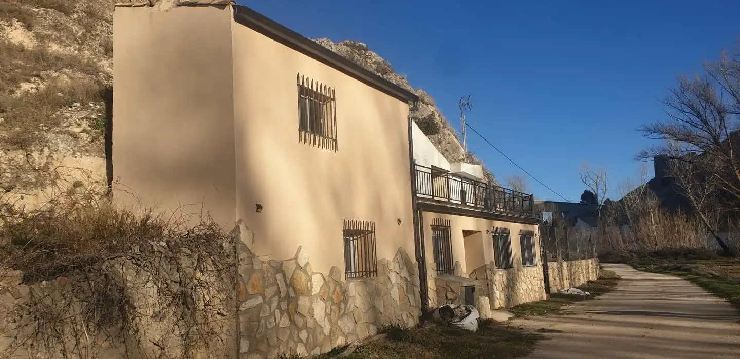 Vista exterior de Casa o chalet en venta en Zafra de Záncara con Calefacción y Terraza