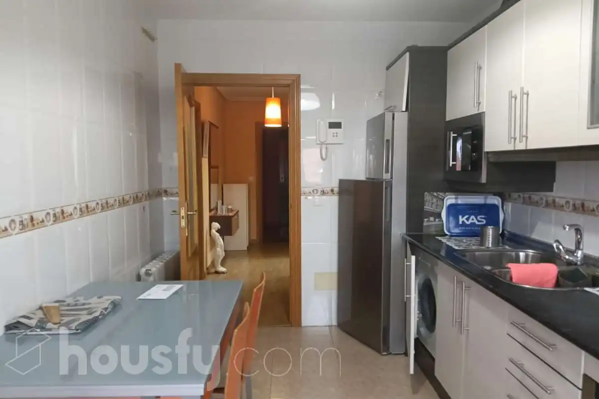 Cocina de Piso de alquiler en Benavente, Zamora