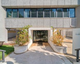 Vista exterior de Oficina de lloguer en Tres Cantos amb Aire condicionat