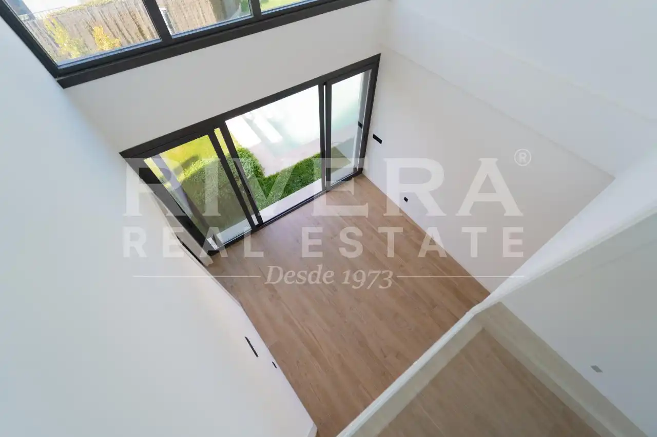 Jardín de Casa adosada en venta en Vigo  con Calefacción y Jardín privado