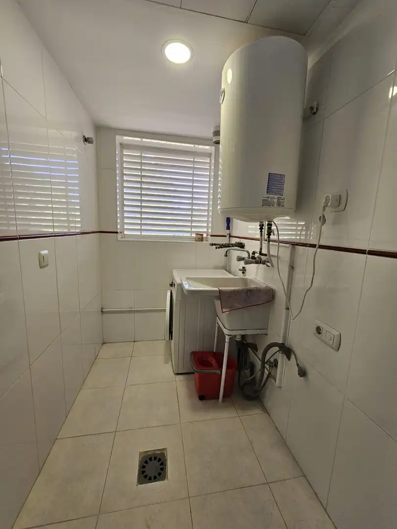 Baño de Piso en venta en Bétera con Aire acondicionado, Calefacción y Jardín privado