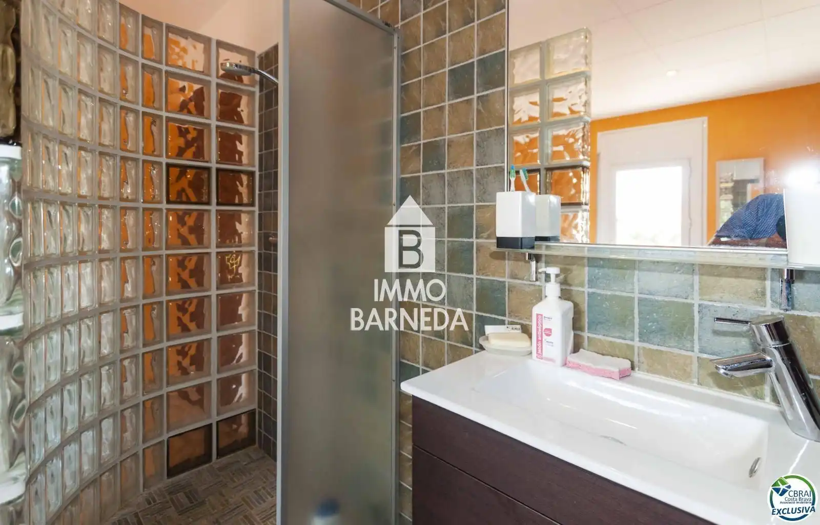 Bathroom of Flat for sale in Roses  with Heating, Terrace and Storage room