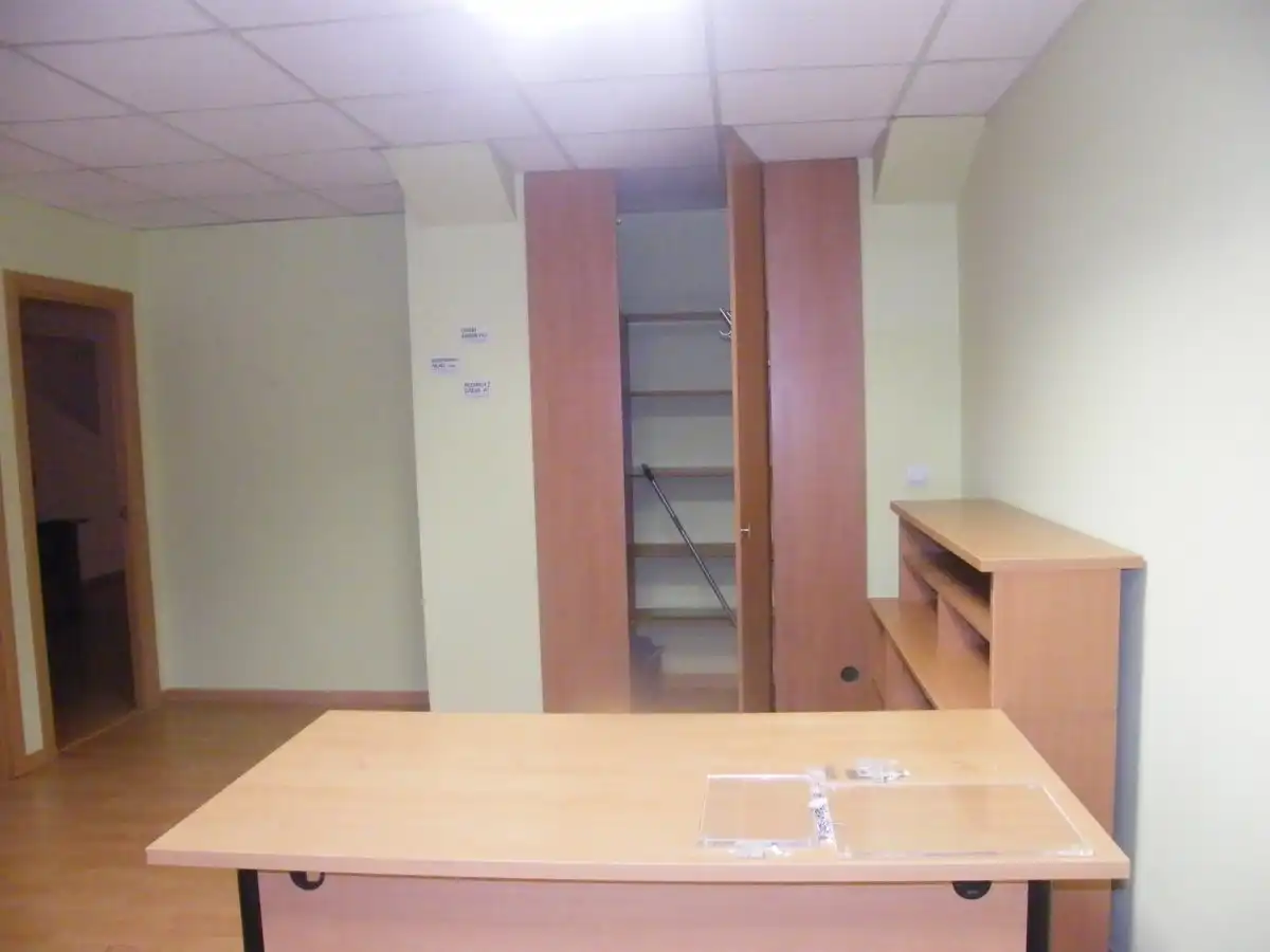 Büro mit Aufzug zur Miete in Calle RUIZ TAGLE, imagen 8