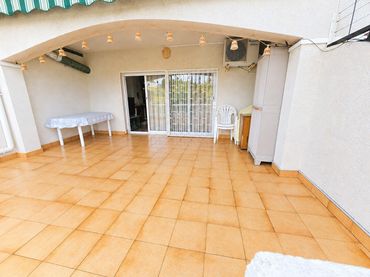 Adosado con balcón en venta en Centre