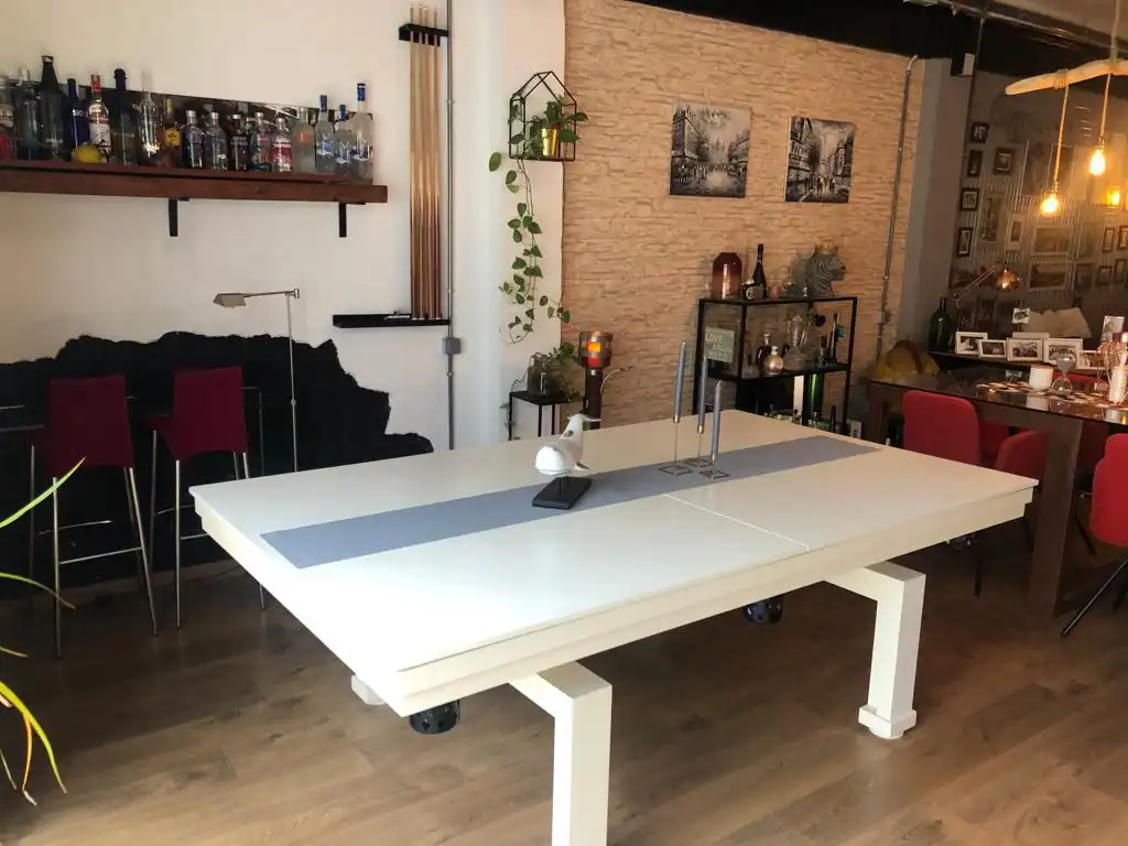 Comedor de Local en venta en Barcelona