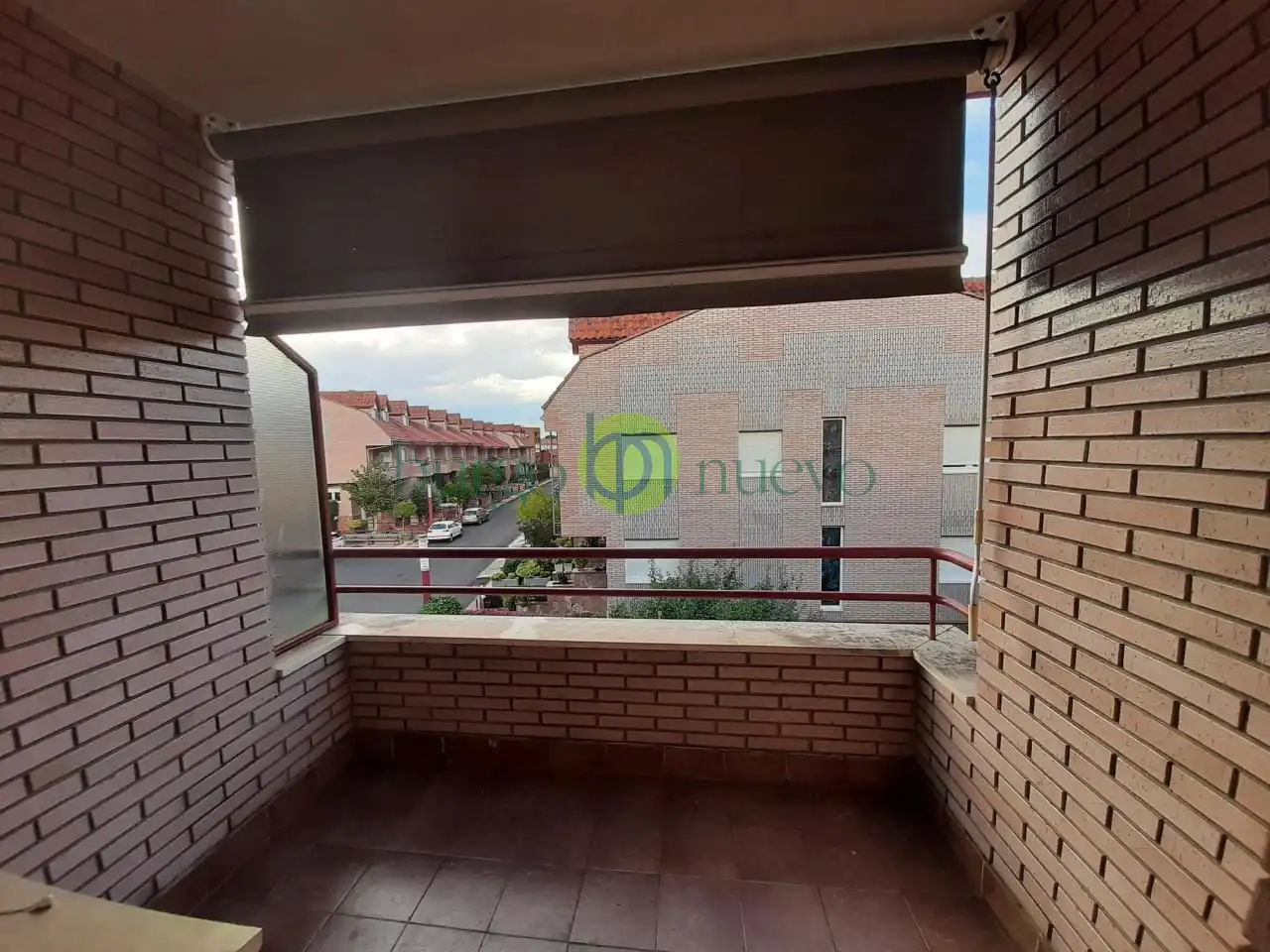 Terrassa de Casa adosada en venda en San Andrés del Rabanedo amb Calefacció, Jardí privat i Parquet