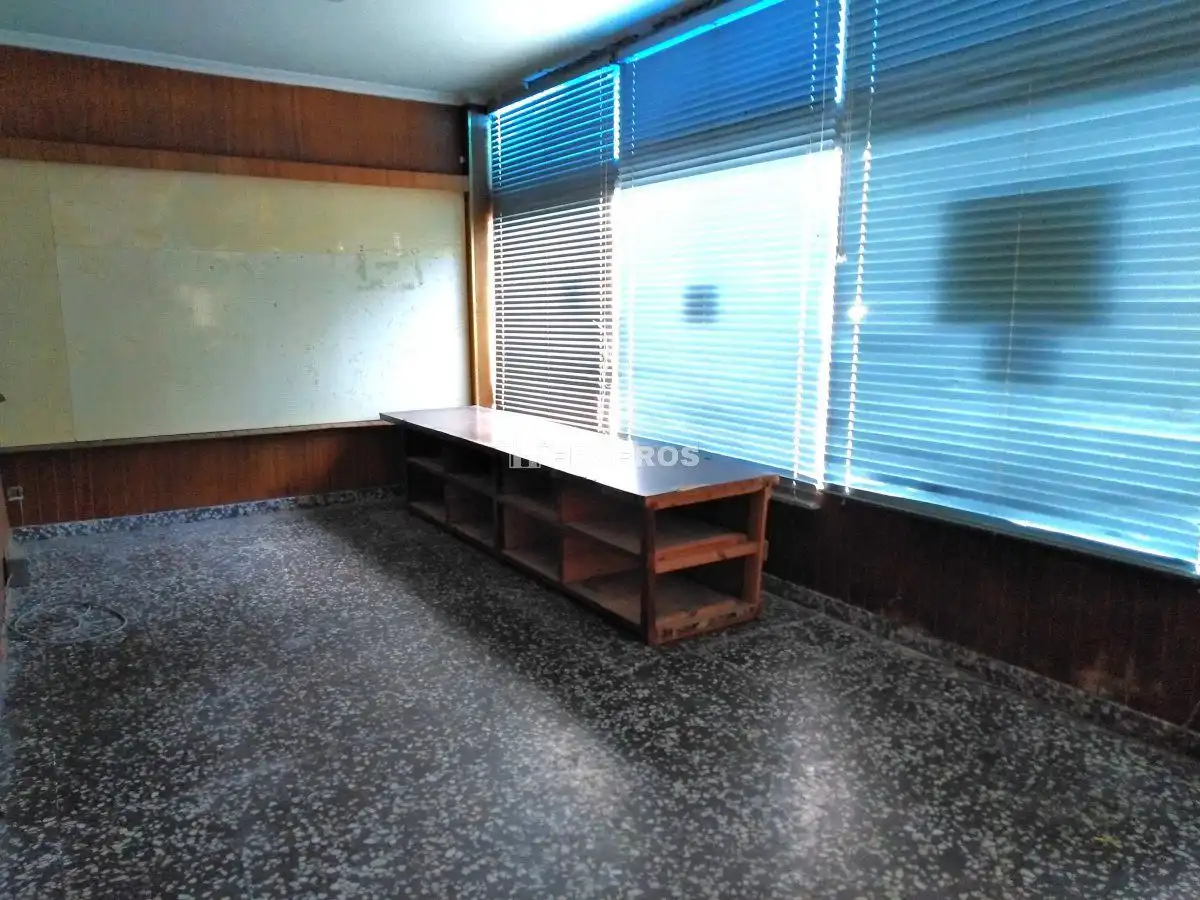 Local commercial à vendre à AVDA. DE NAVARRA, imagen 3