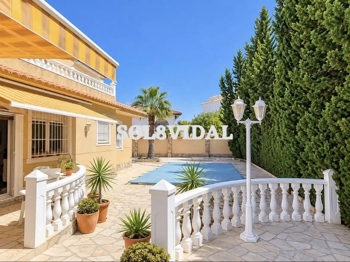 Chalet con terraza en venta en Orihuela Costa, imagen 37