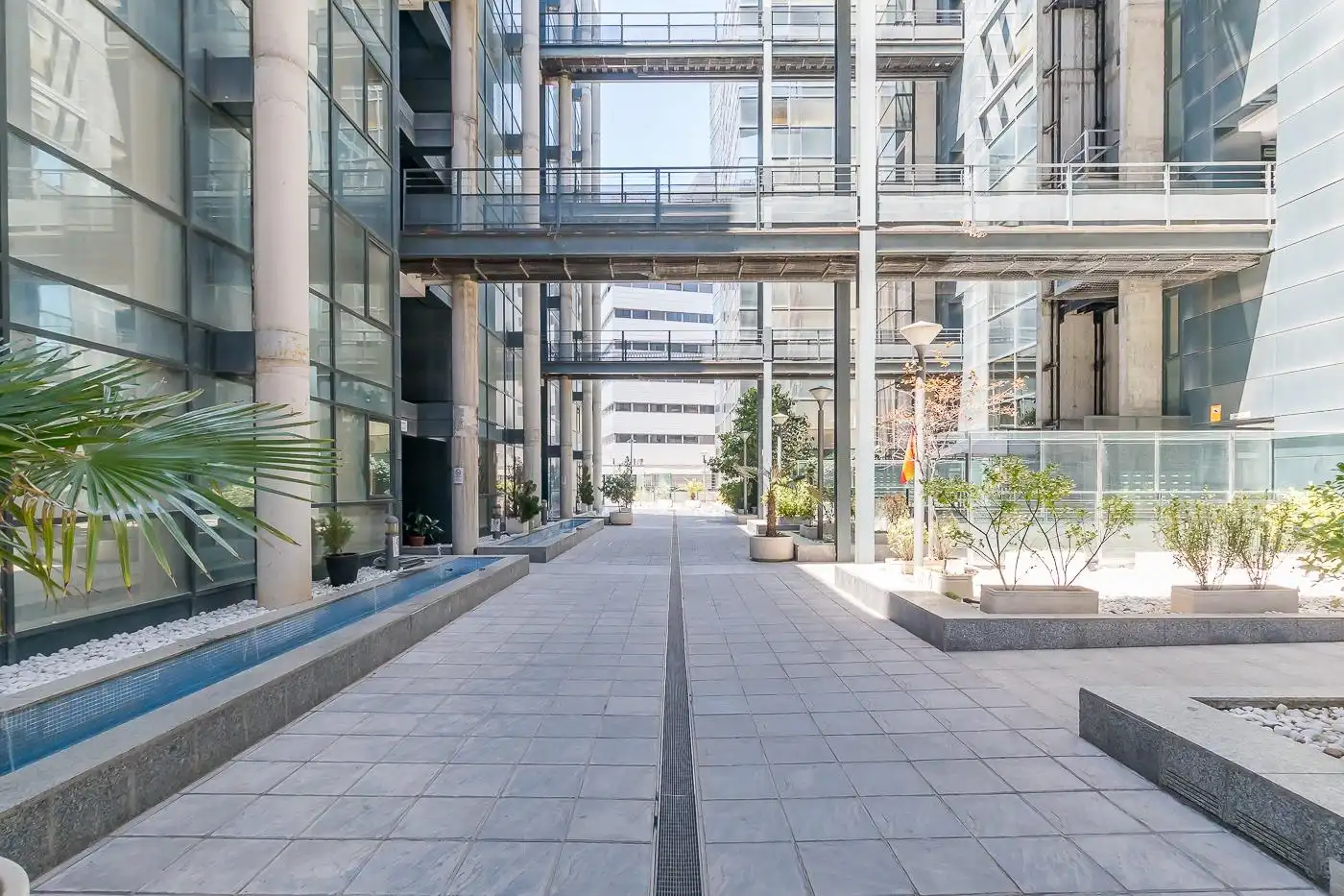 Vista exterior de Dúplex de alquiler en Madrid con Aire acondicionado, Calefacción y Parquet
