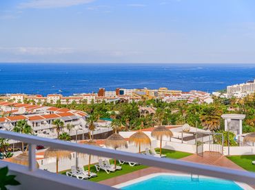 Appartement compact avec piscine à vendre à Costa Adeje