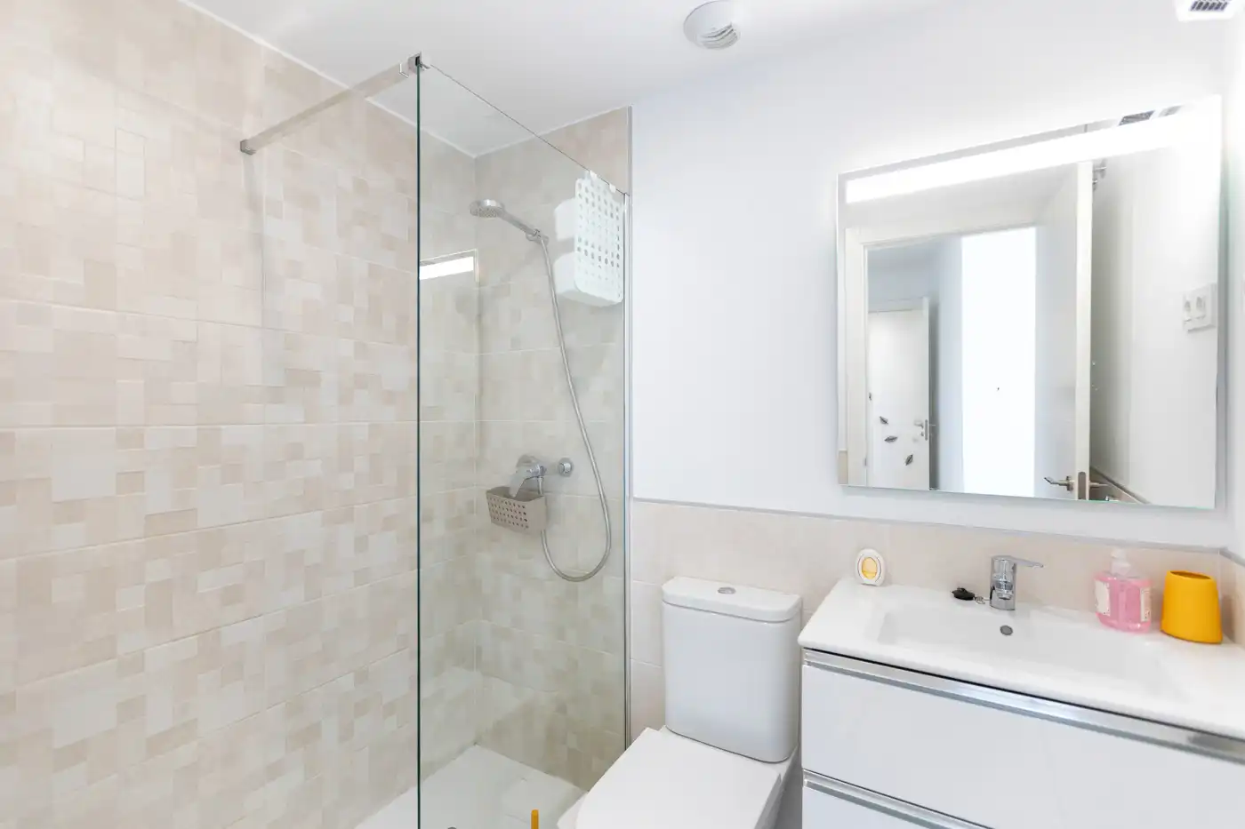 Badezimmer von Wohnung zur Miete in Alcorcón mit Heizung, Möbliert und Ofen