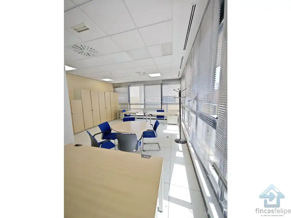 Oficina de alquiler en Madrid con Amueblado