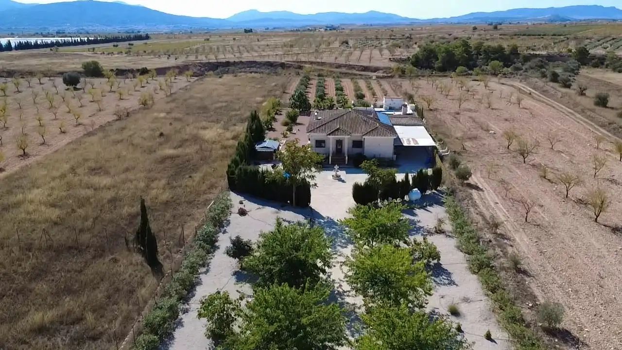 Casa con piscina en venta en El Pinós / Pinoso, imagen 5