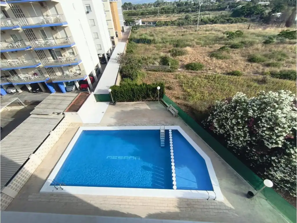 Piscina de Apartamento en venta en Tavernes de la Valldigna