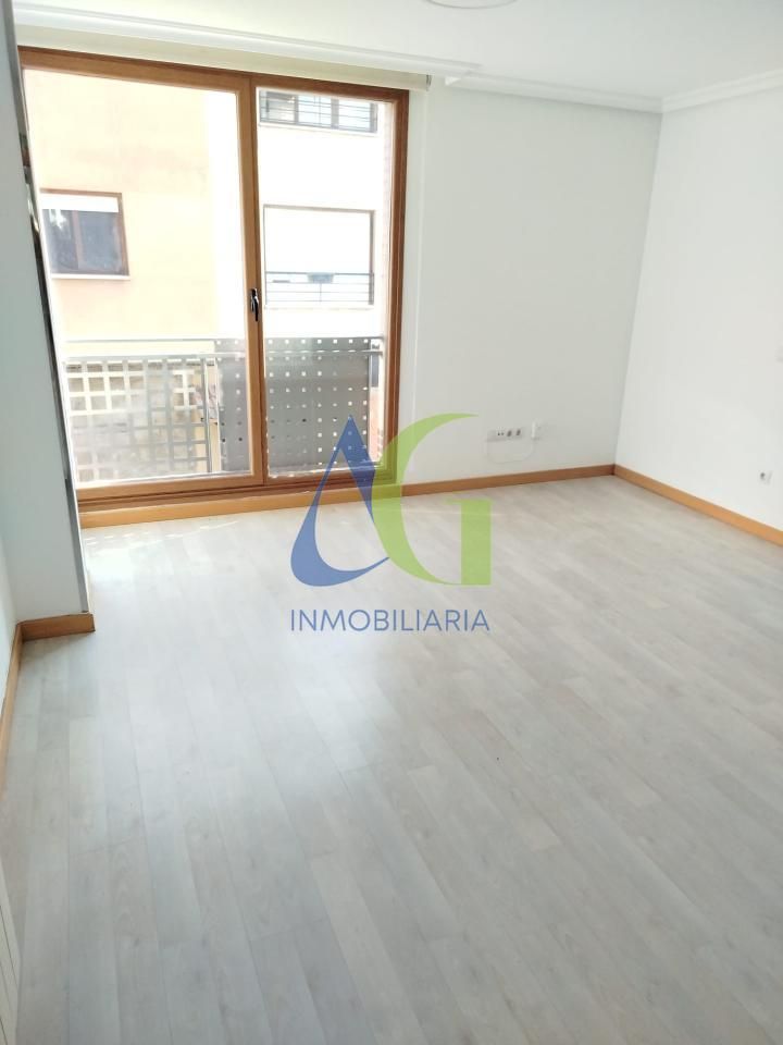 Pis en venda en Villaquilambre amb Calefacció, Parquet i Terrassa