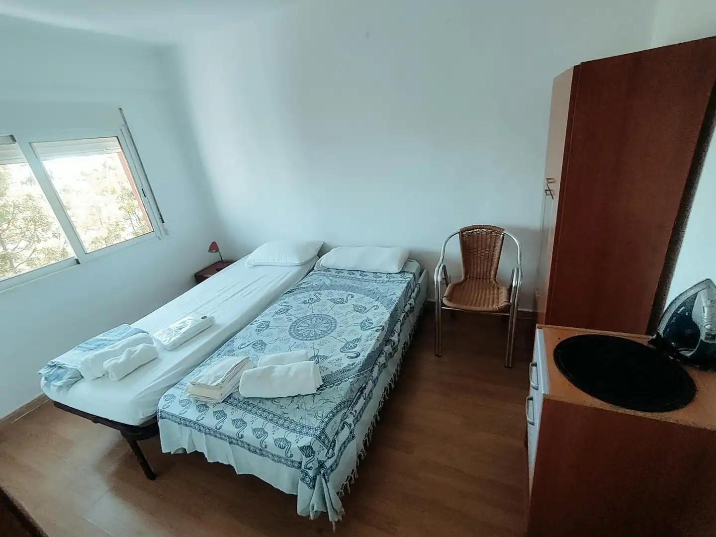 Habitación de Piso de alquiler en Valencia con Aire acondicionado, Calefacción y Amueblado