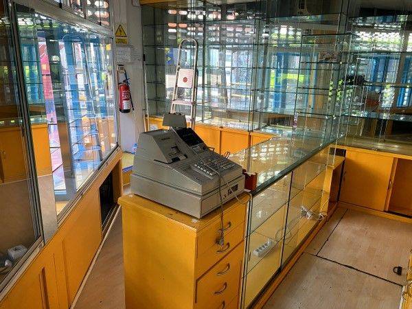 Local comercial en Alquiler en Teis