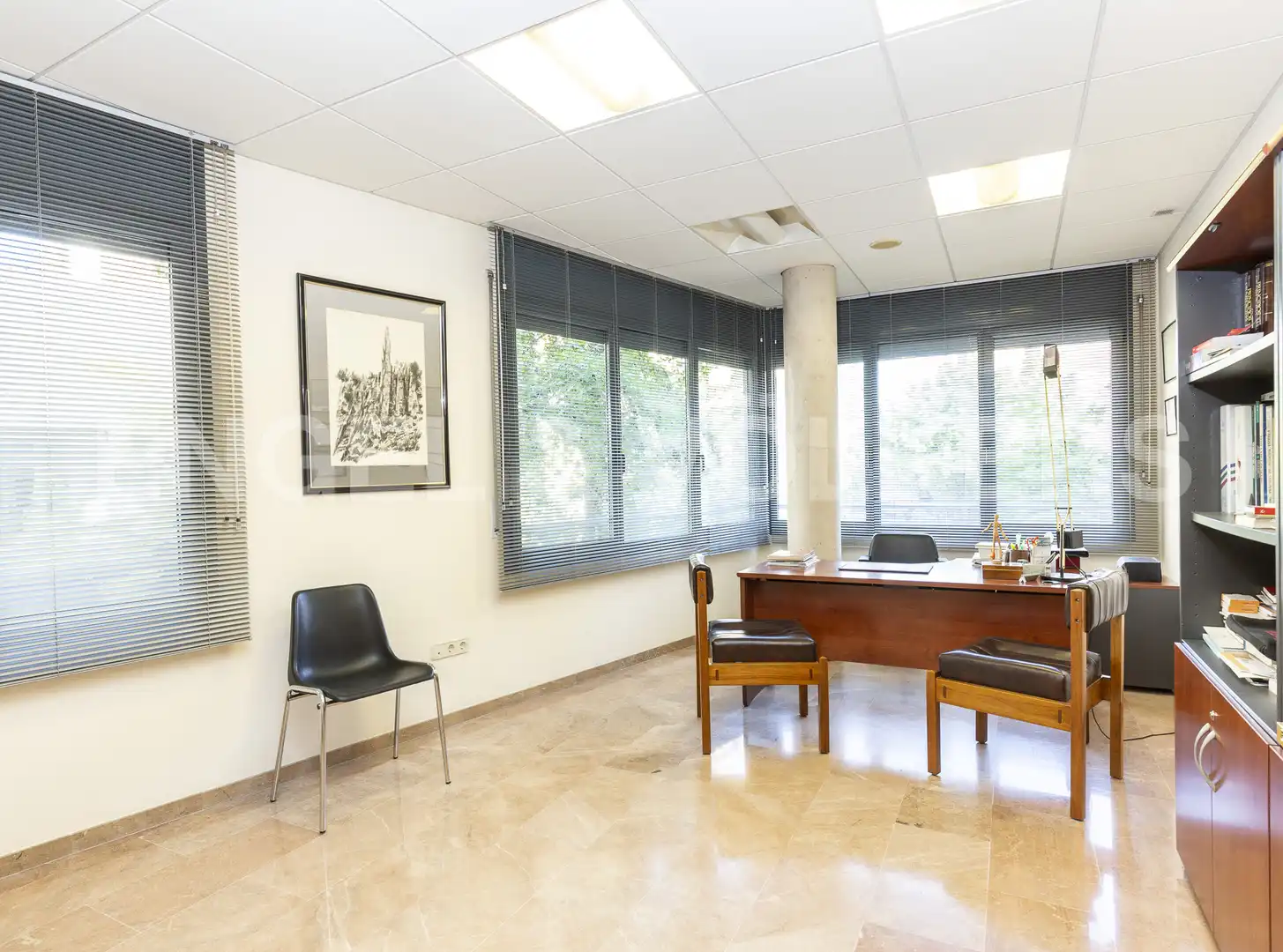 Office for sale in Manresa