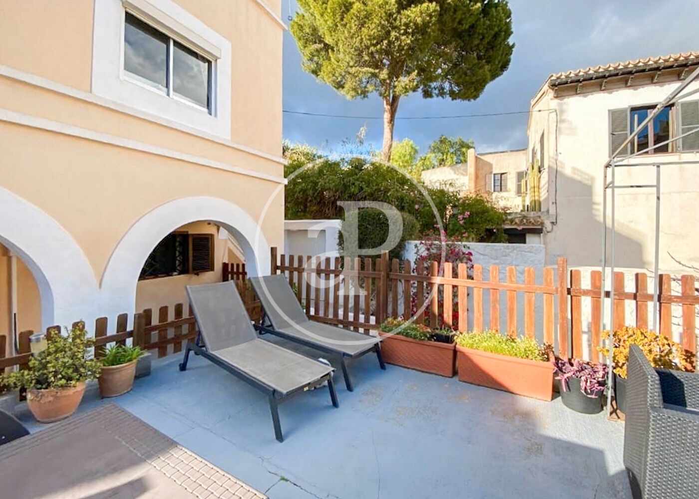 Vista exterior de Casa o xalet en venda en  Palma de Mallorca amb Jardí privat, Terrassa i Traster