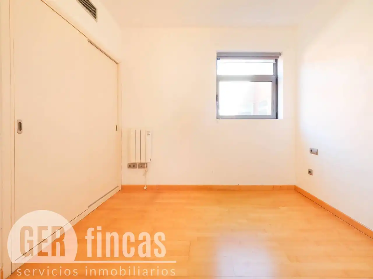 Schlafzimmer von Maisonette zum Verkauf in Terrassa mit Klimaanlage, Heizung und Parkett