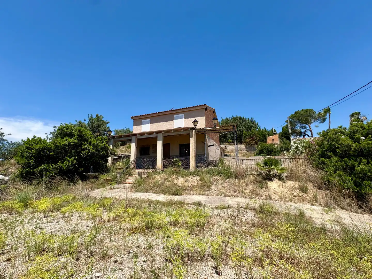 Vista exterior de Casa o xalet en venda en Benaguasil amb Jardí privat, Terrassa i Traster