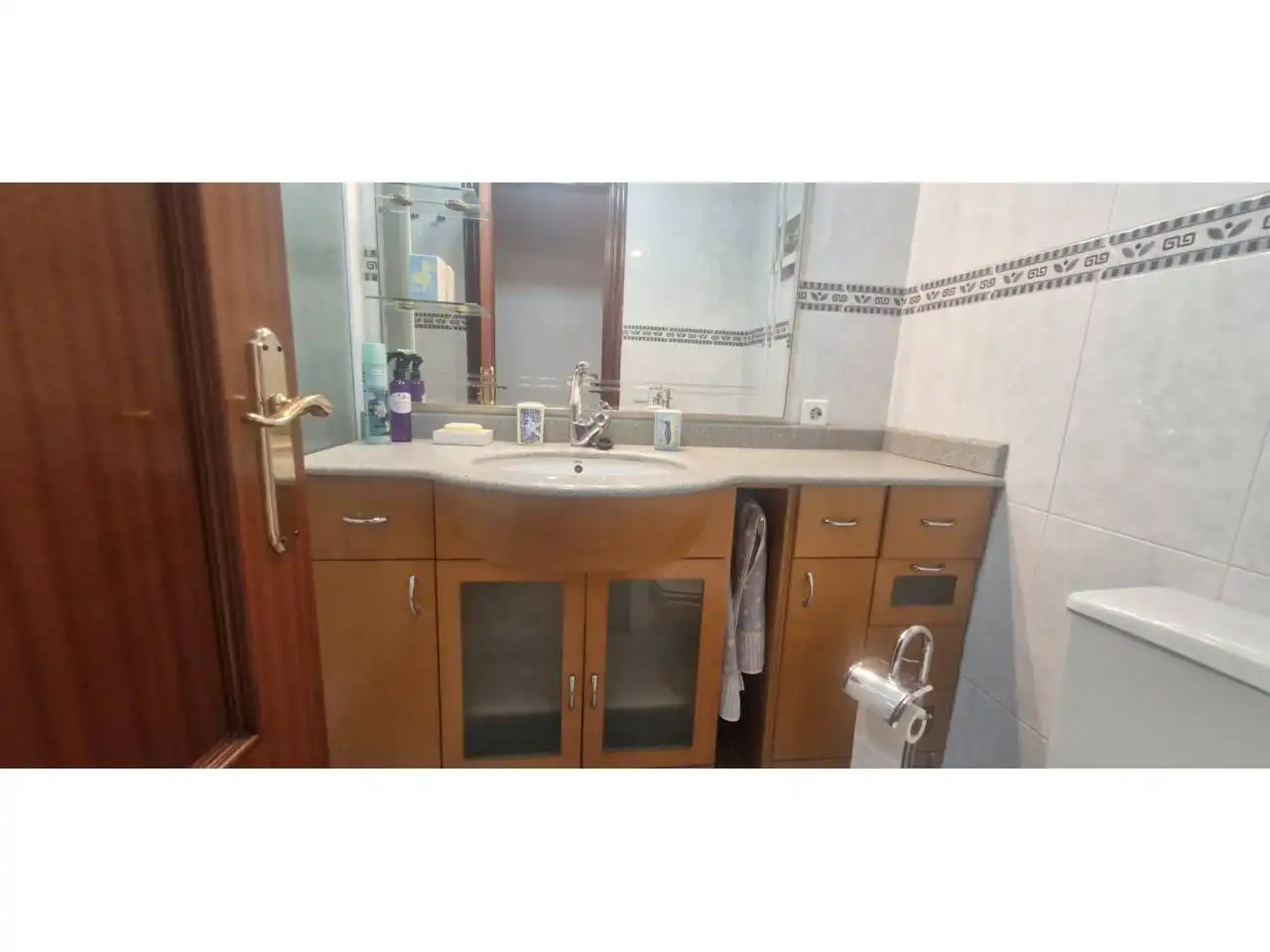 Bathroom of Flat for sale in  Logroño  with Heating, Terrace and Furnished