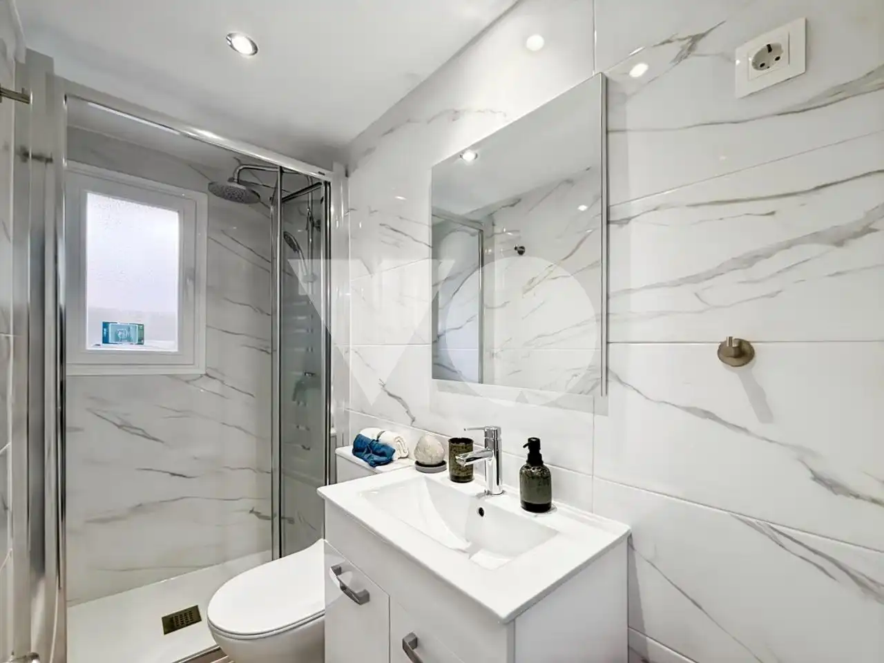 Baño de Piso en venta en Madrid con Balcón