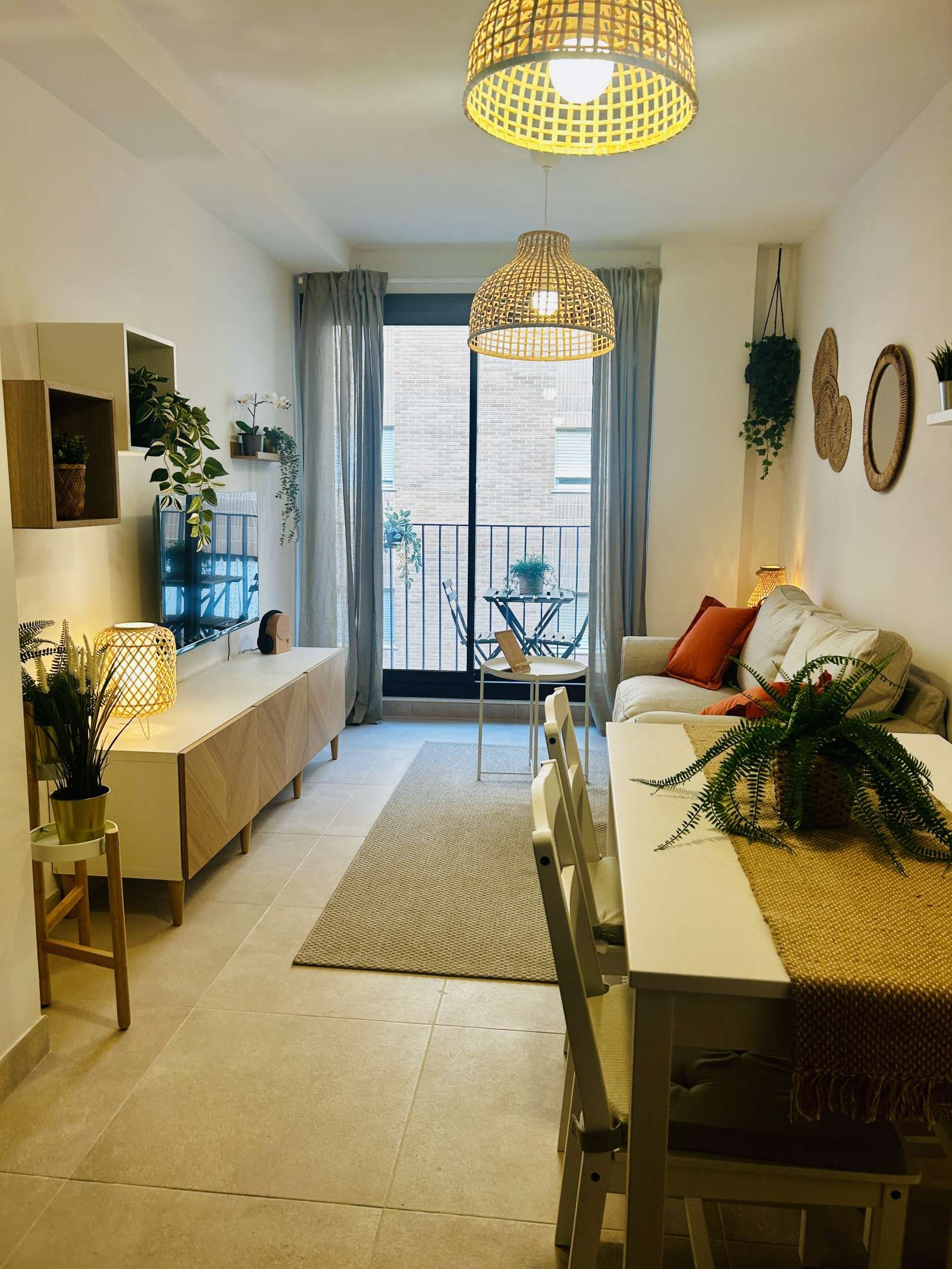 Sala de estar de Apartamento para compartir en  Valencia Capital con Aire acondicionado y Terraza