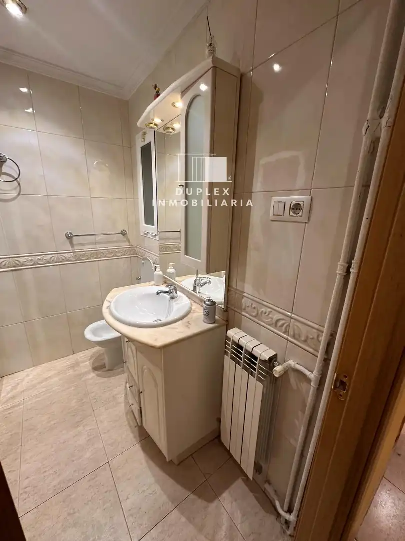 Badezimmer von Wohnung zur Miete in Cuenca mit Heizung, Terrasse und Möbliert