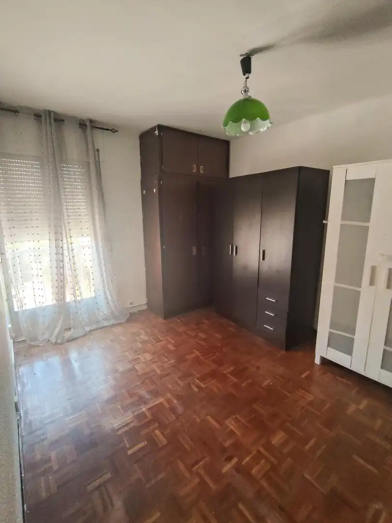 Habitación de Piso en venta en Madrid con Calefacción y Parquet