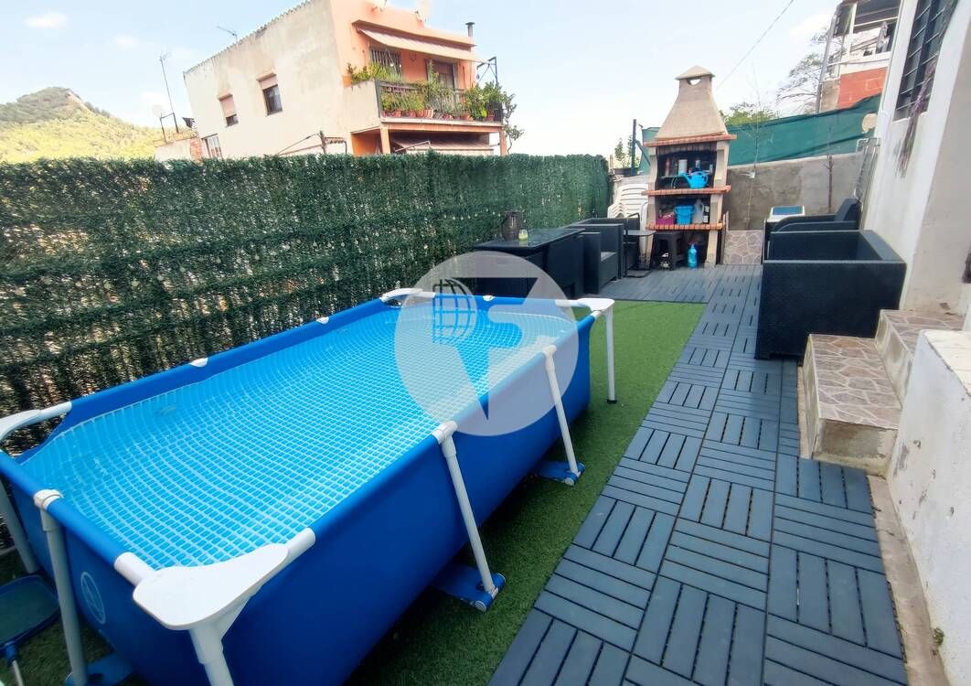 Piscina de Pis en venda en Montcada i Reixac amb Aire condicionat, Calefacció i Terrassa
