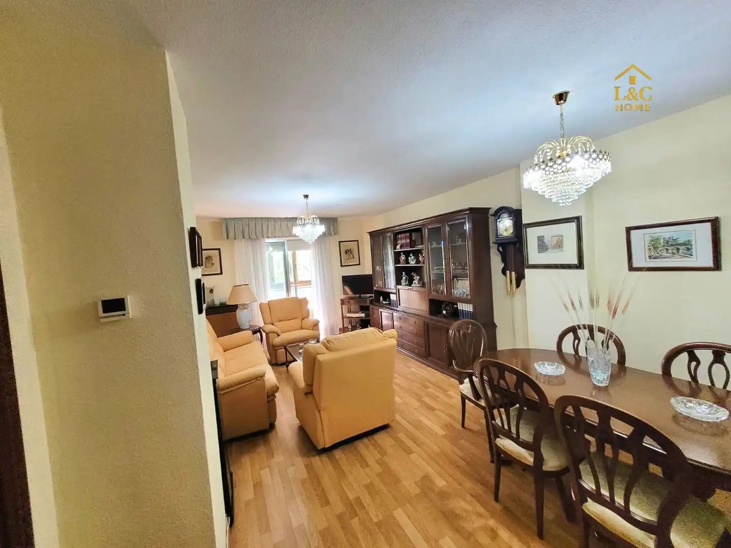 Sala de estar de Piso en venta en Madrid con Calefacción, Terraza y Amueblado