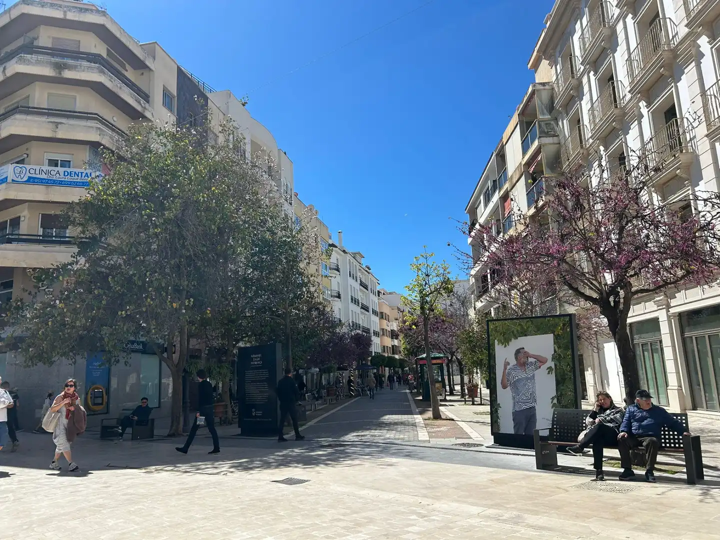 Außenansicht von Wohnung zur Miete in Estepona mit Klimaanlage, Möbliert und Internet