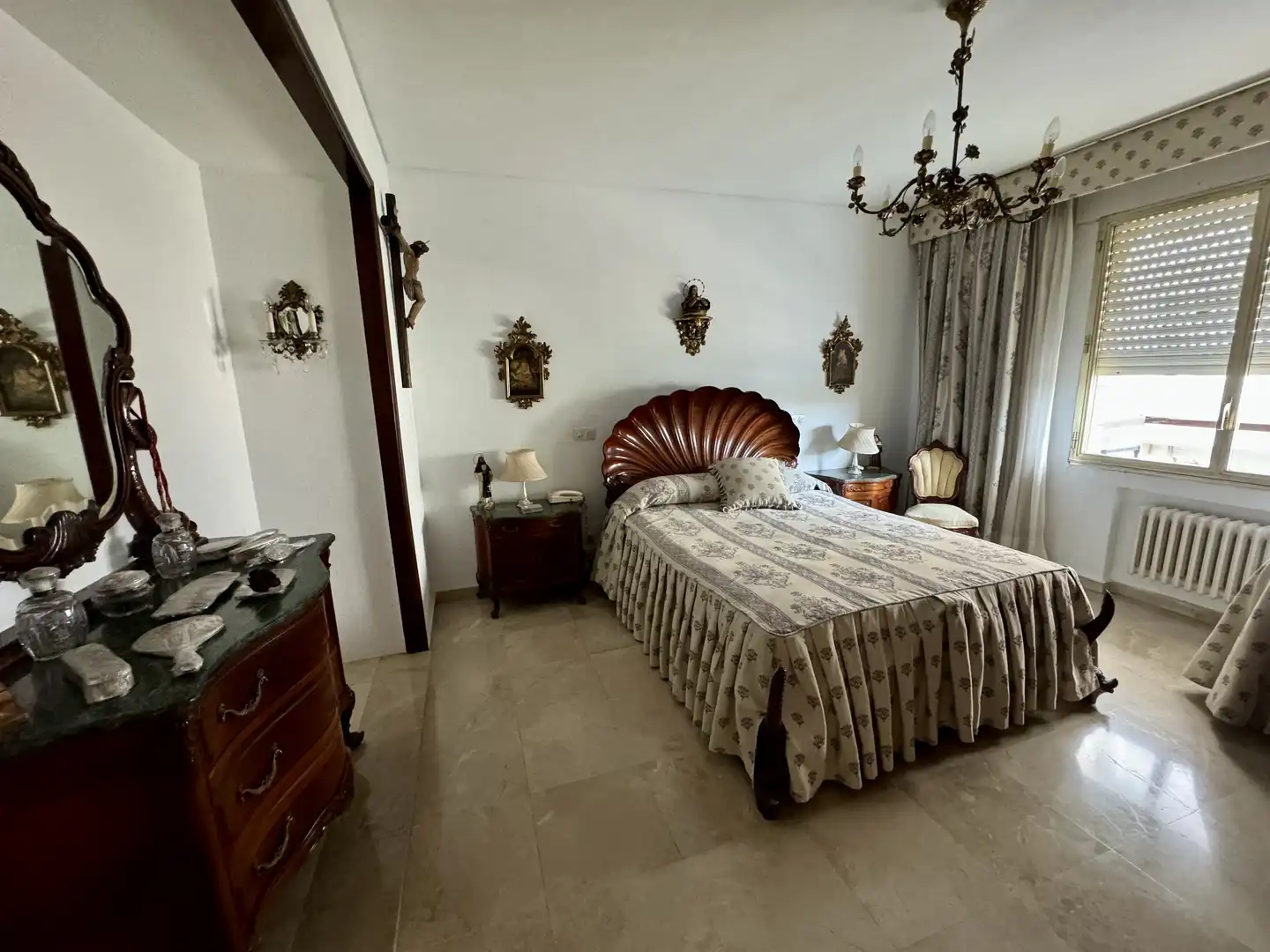 Bedroom of Flat for sale in Sevilla  with Air Conditioner, Heating and Terrace