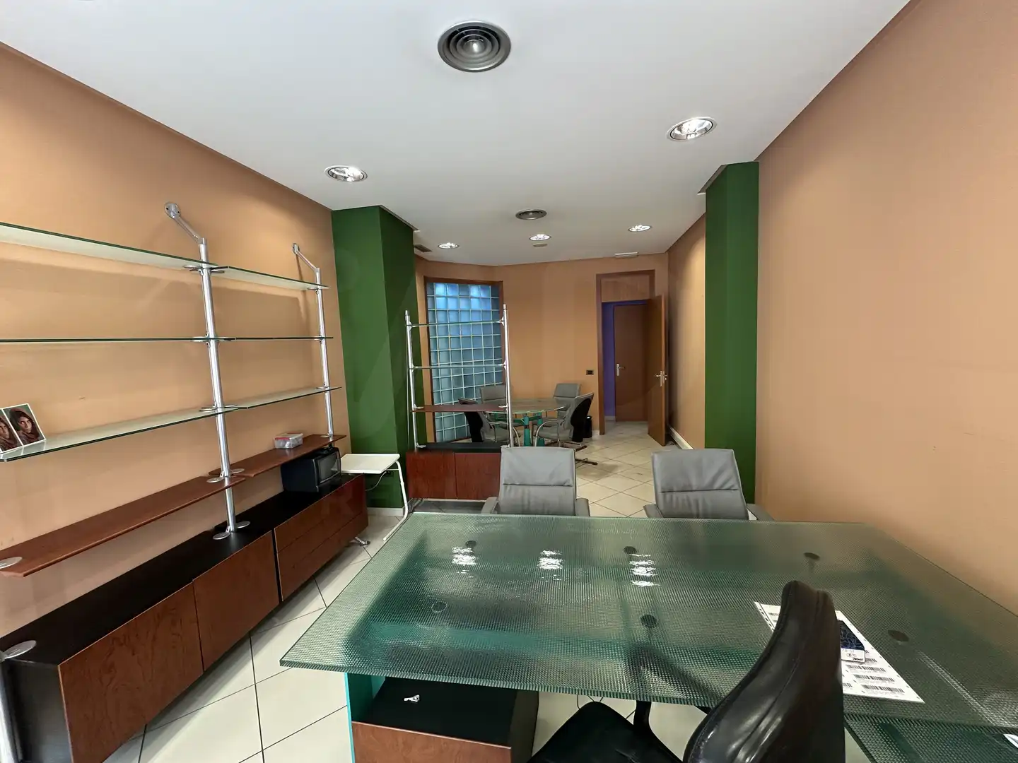 Business premises to rent in San Claudio - La Chantría, imagen 4