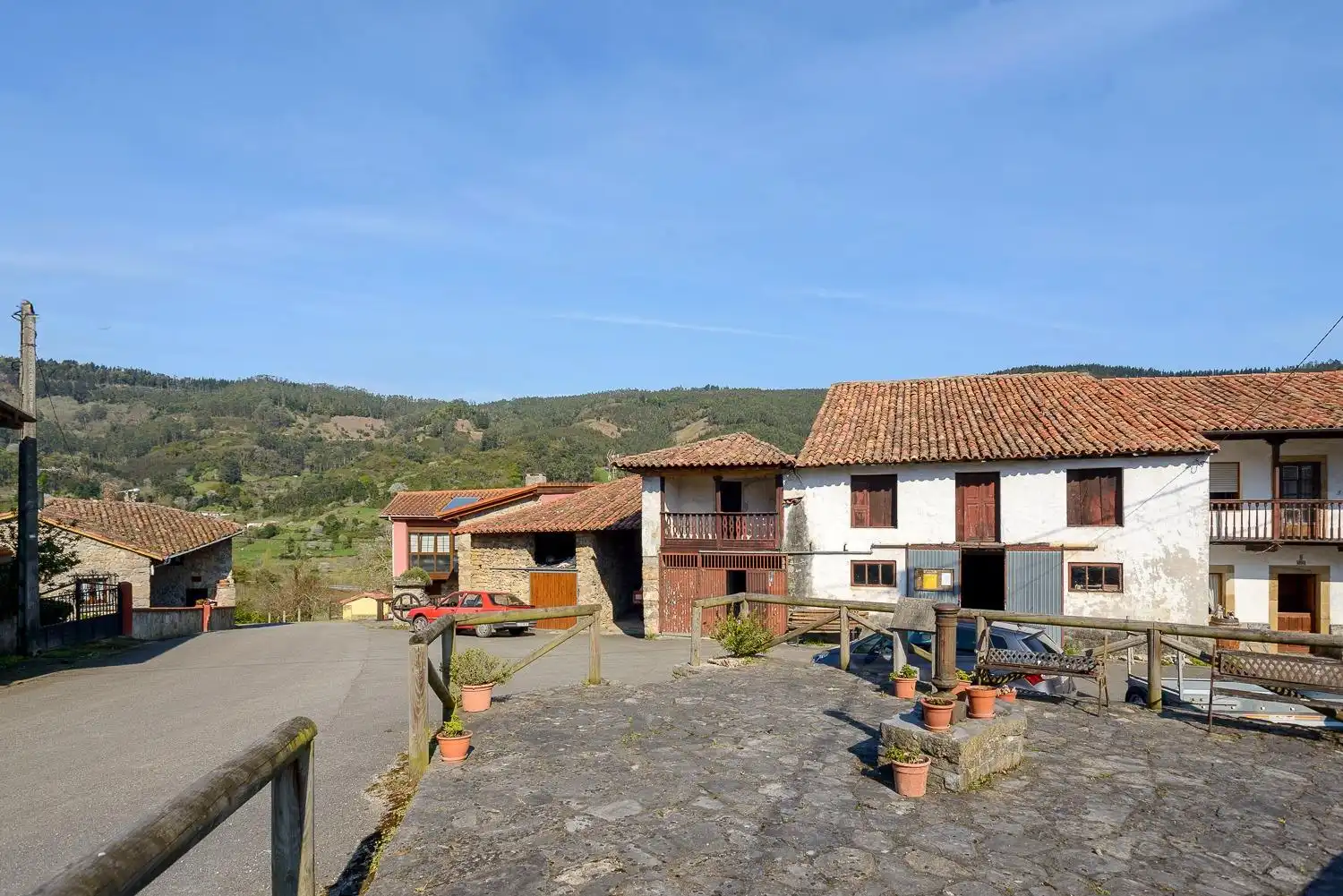Vista exterior de Casa adosada en venda en Villaviciosa