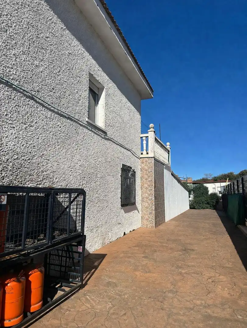 Exterior view of Buildings for sale in Trijueque