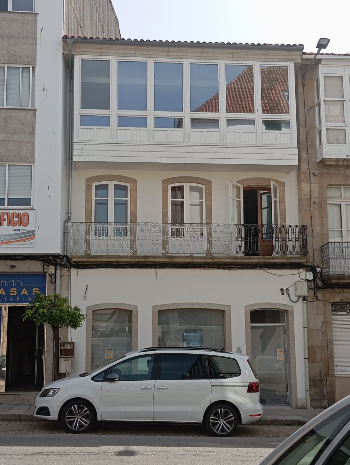 Vista exterior de Apartament de lloguer en Noia amb Moblat, Forn i Rentadora