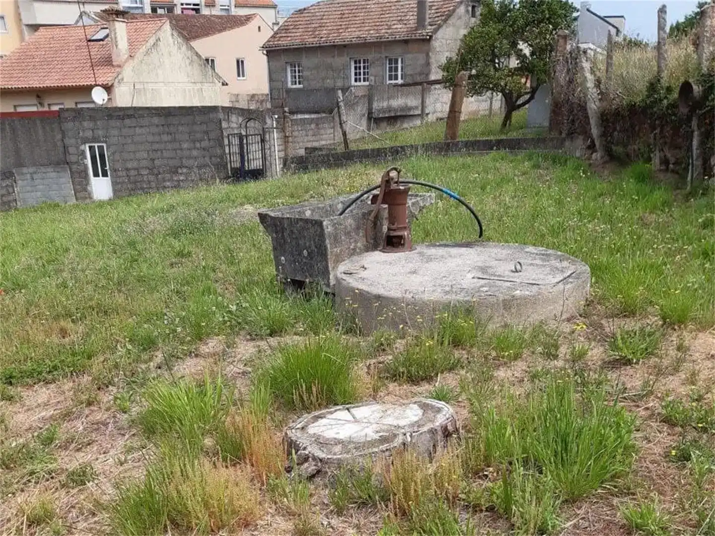 Casa o xalet en venda en Pontevedra Capital  amb Jardí privat