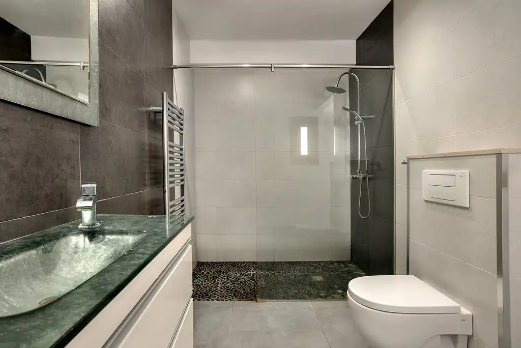 Badezimmer von Wohnungen zum Verkauf in Santa Margalida mit Klimaanlage, Heizung und Terrasse
