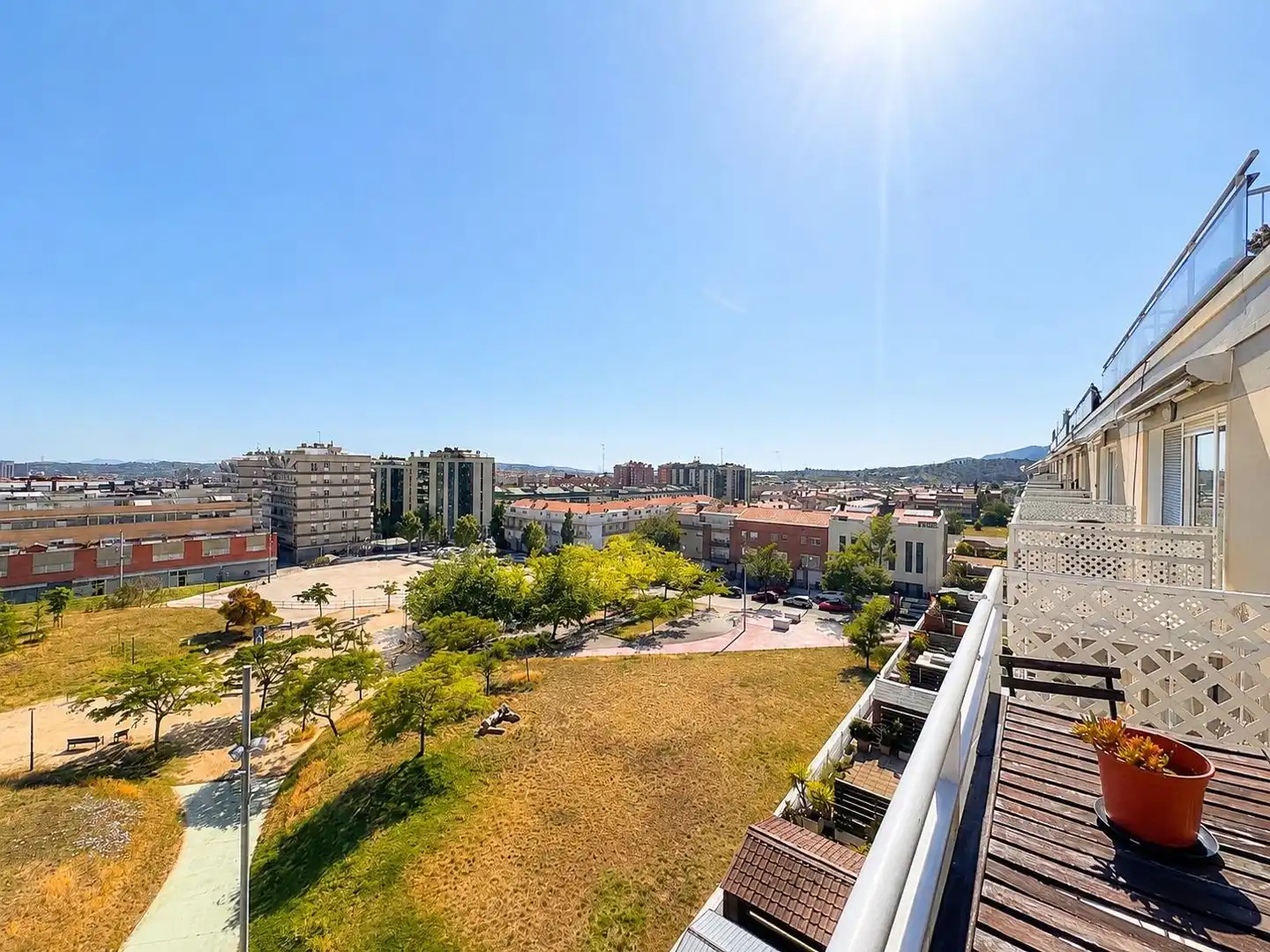 Vista exterior de Ático en venta en Terrassa con Aire acondicionado, Calefacción y Terraza