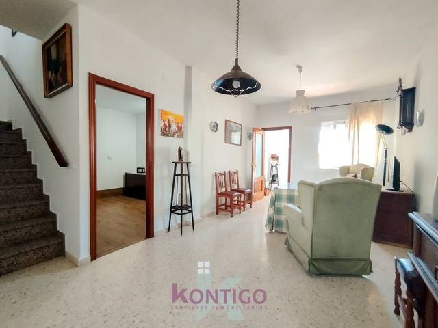 Casa adosada en Venta en Barriada Clara Campoamor en Cala