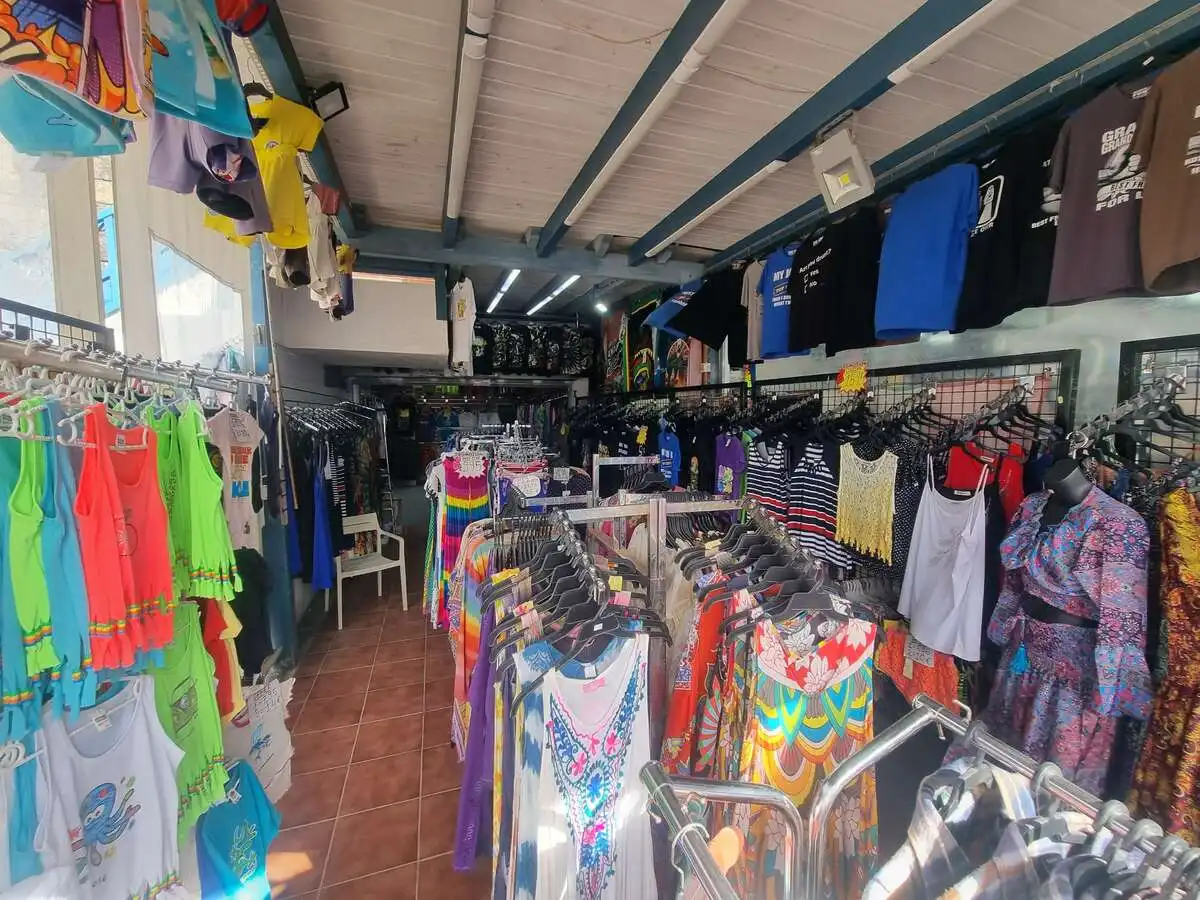 Local en traspaso en Tías con Amueblado