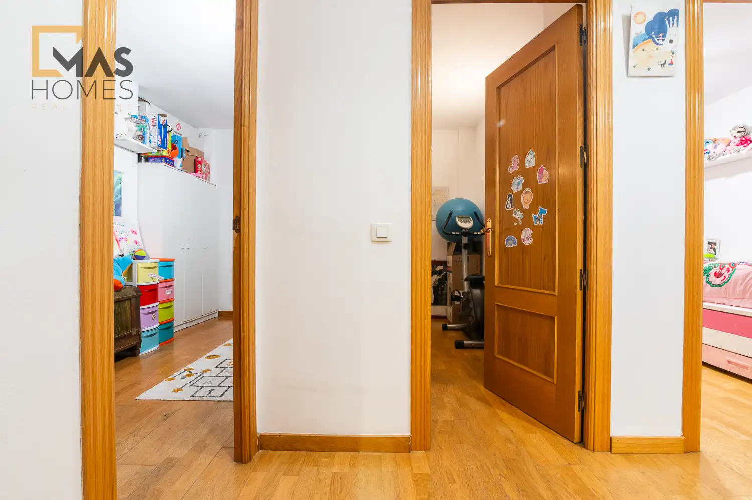 Wohnung zum Verkauf in Terrassa mit Klimaanlage, Heizung und Terrasse