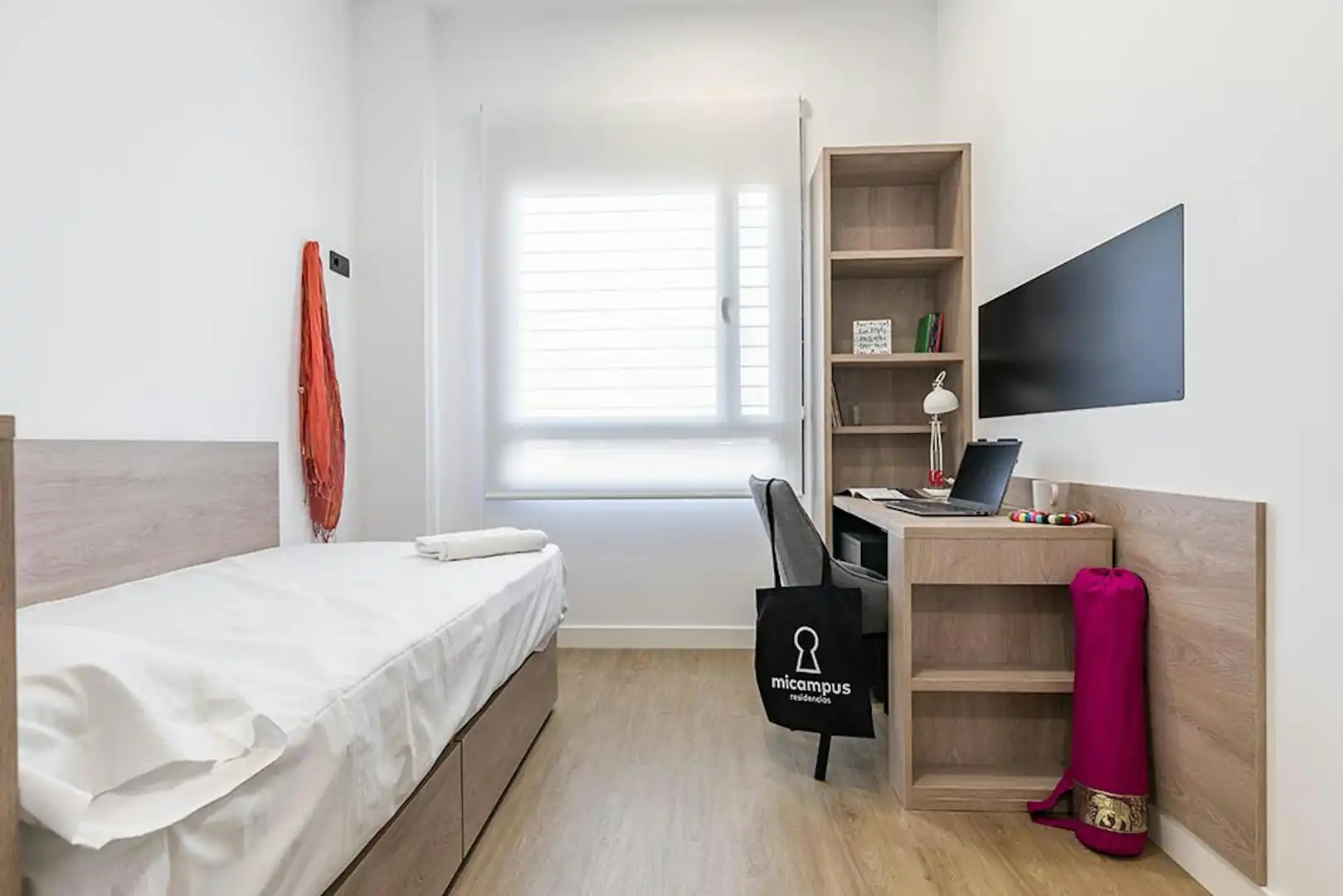 Schlafzimmer von Gebäude zur Miete in Madrid