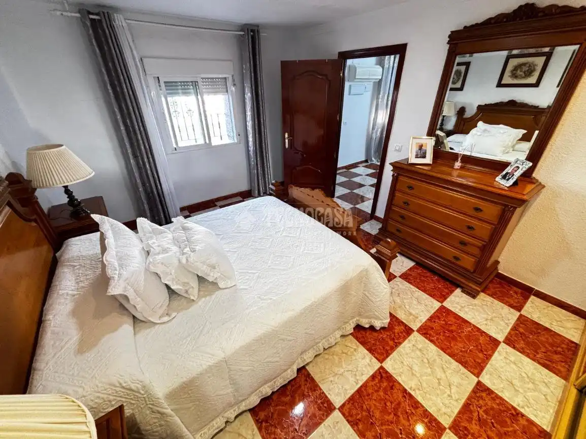 Dormitori de Casa o xalet en venda en Badajoz amb Aire condicionat i Terrassa